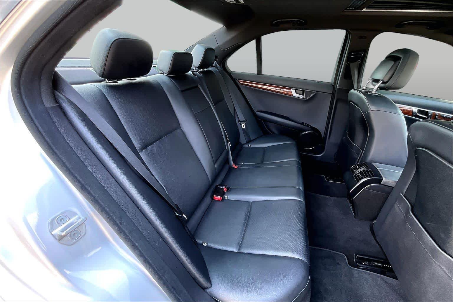 Used 2011 Iridium Silver Metallic Mercedes-Benz C 300 Sport image 18
