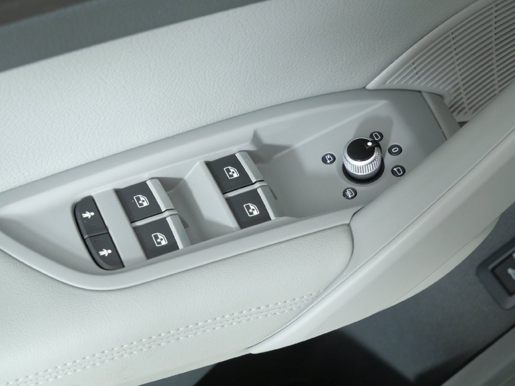 Used 2020 Blue Audi 45 Premium Plus image 35