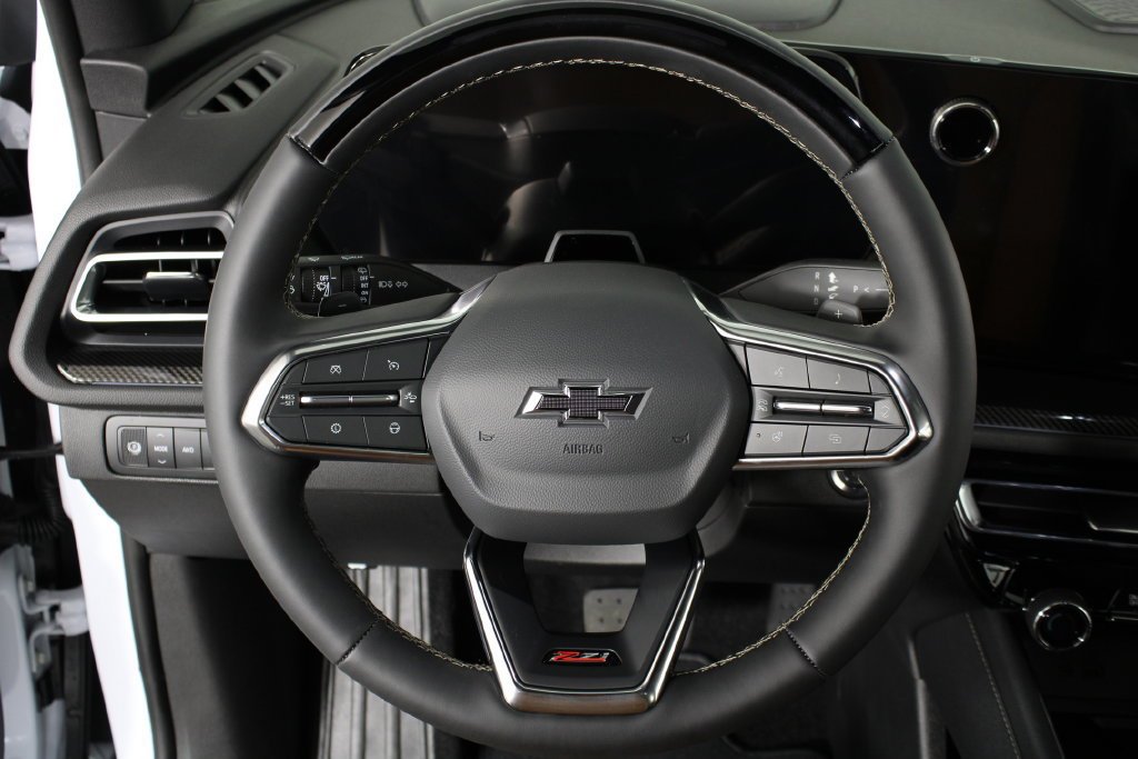 2027 Chevrolet Traverse Z71 - Photo 24