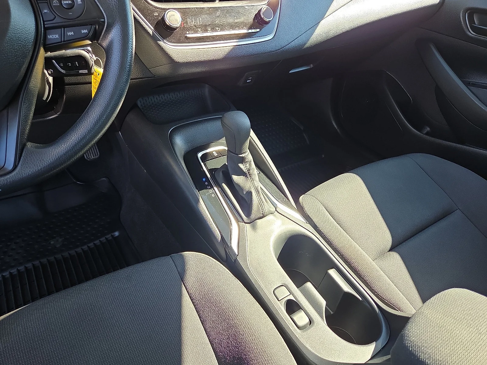 Used 2025 Midnight Black Metallic Toyota LE image 25