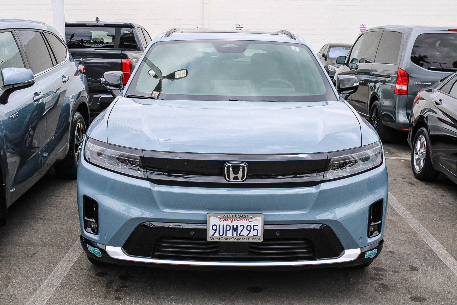 Used 2025 Honda Prologue Touring with VIN 3GPKHWRM4SS517158 for sale in Long Beach, CA
