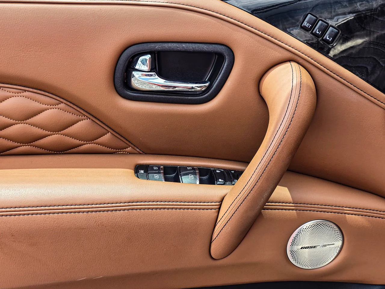 Certified Used 2024 Champagne Quartz INFINITI Sensory image 8