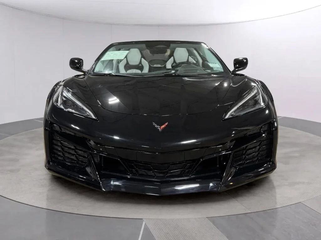 2024 Chevrolet Corvette 3LZ - Photo 8