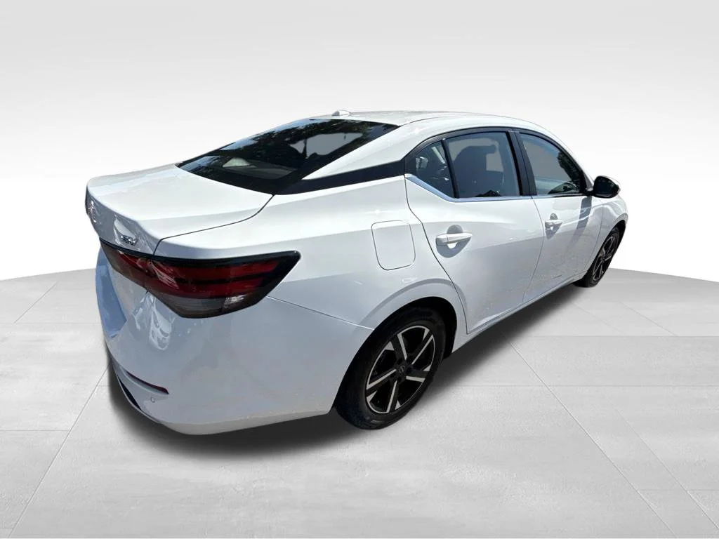Used 2024 White Nissan SV image 5