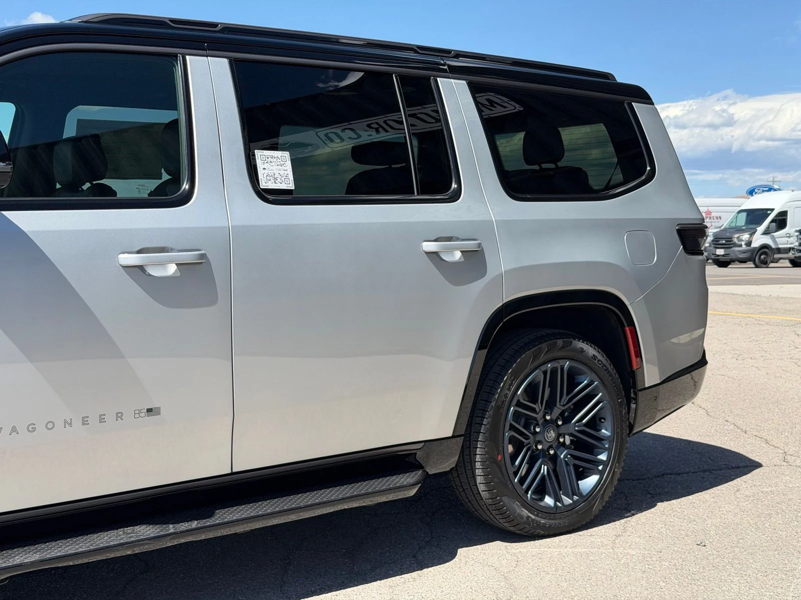 New 2026 Silver-Zynith Exterior Paint Jeep  image 14