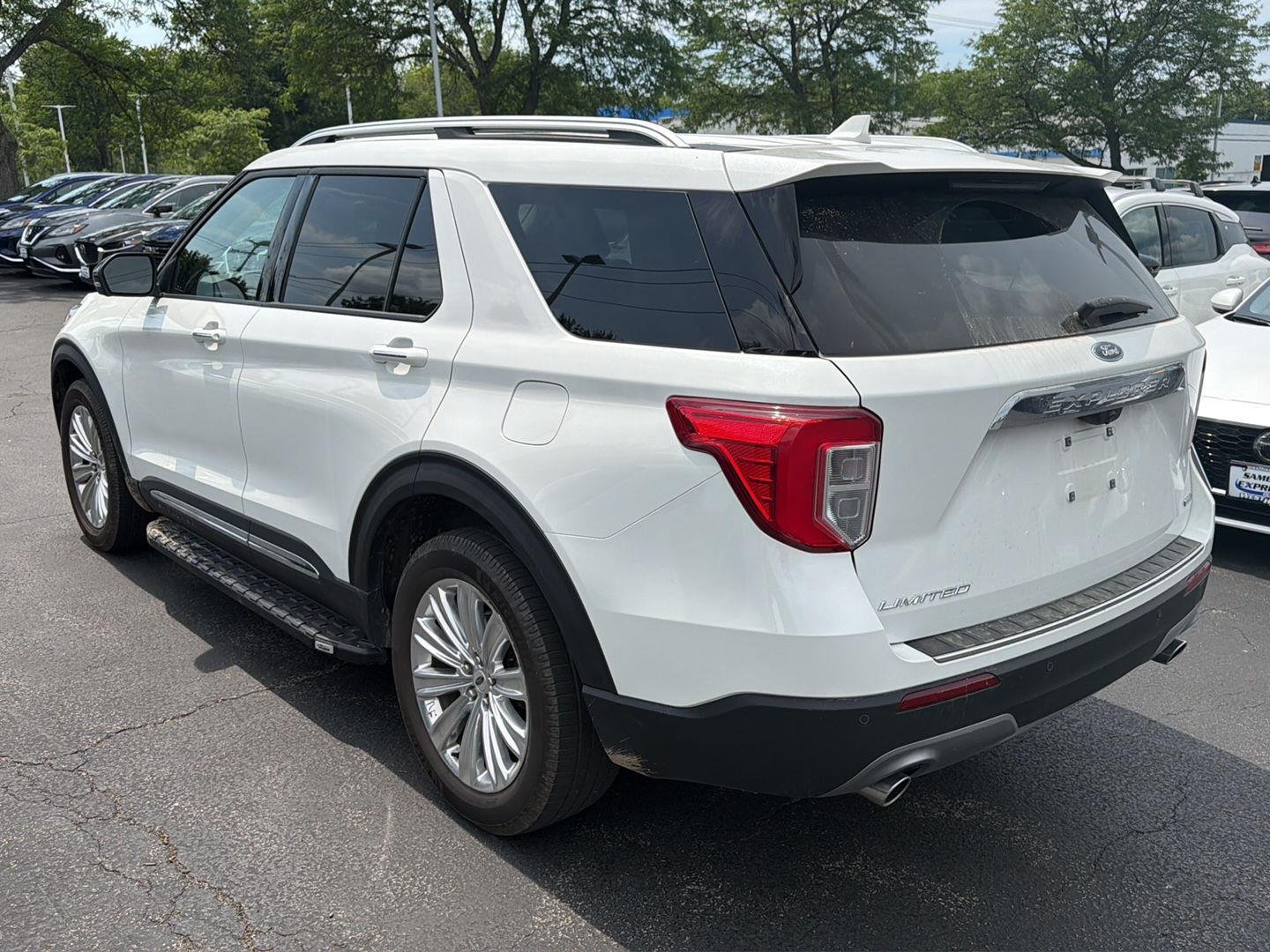 Used 2020 Star White Metallic Tri-Coat Ford Limited image 4