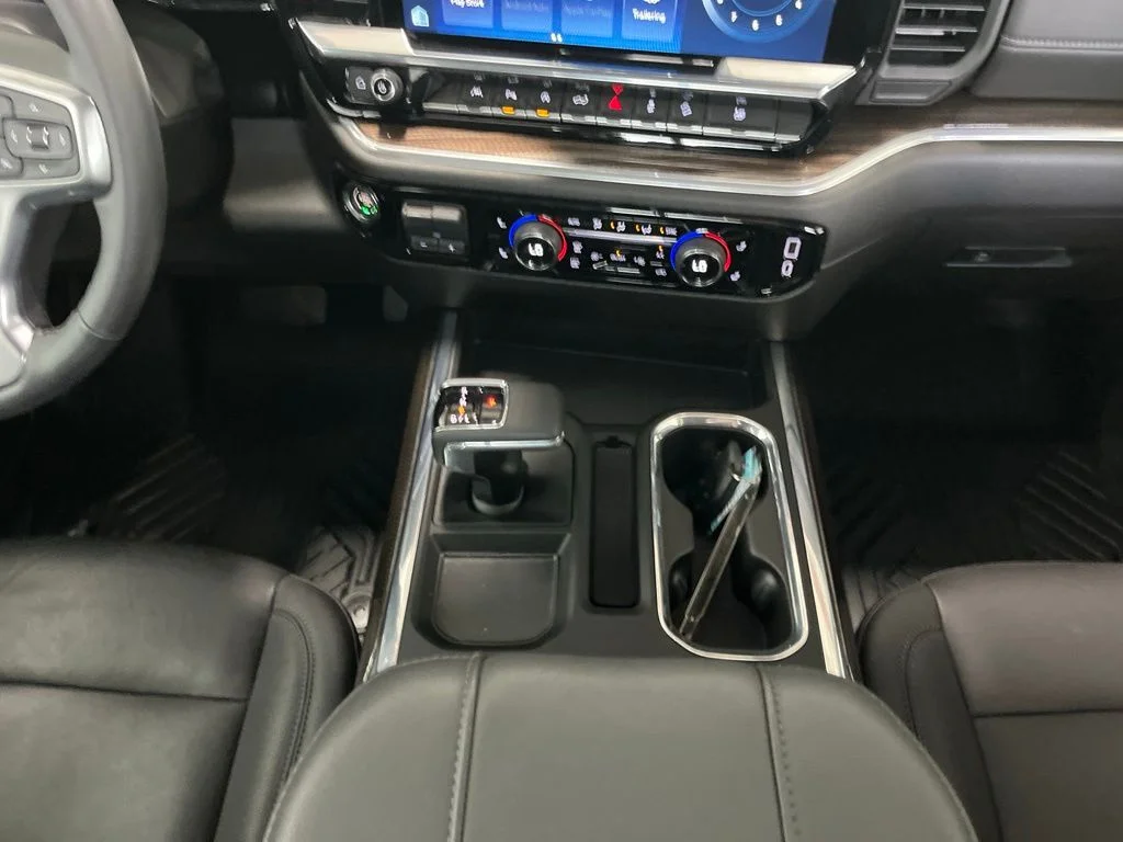 Used 2025 Red Chevrolet RST image 10