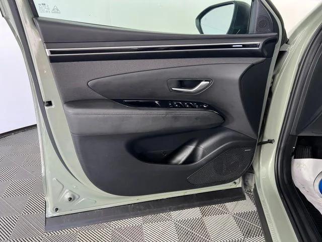 Used 2024 Green Hyundai Limited image 15