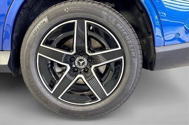 New 2026 Starling Blue Metallic Mercedes-Benz GLC 300 image 38