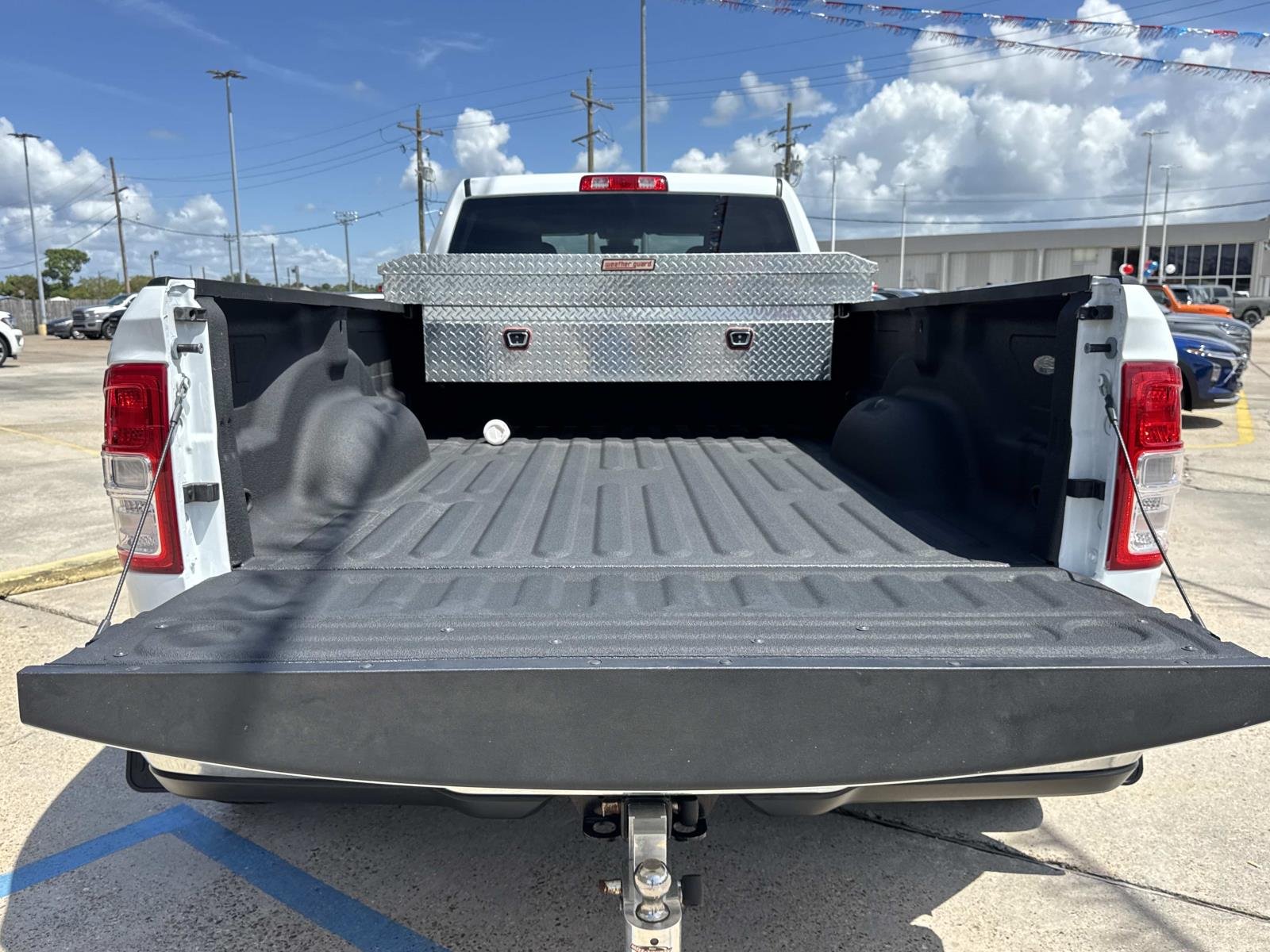 Used 2022 Bright White Clearcoat Ram Big Horn image 8