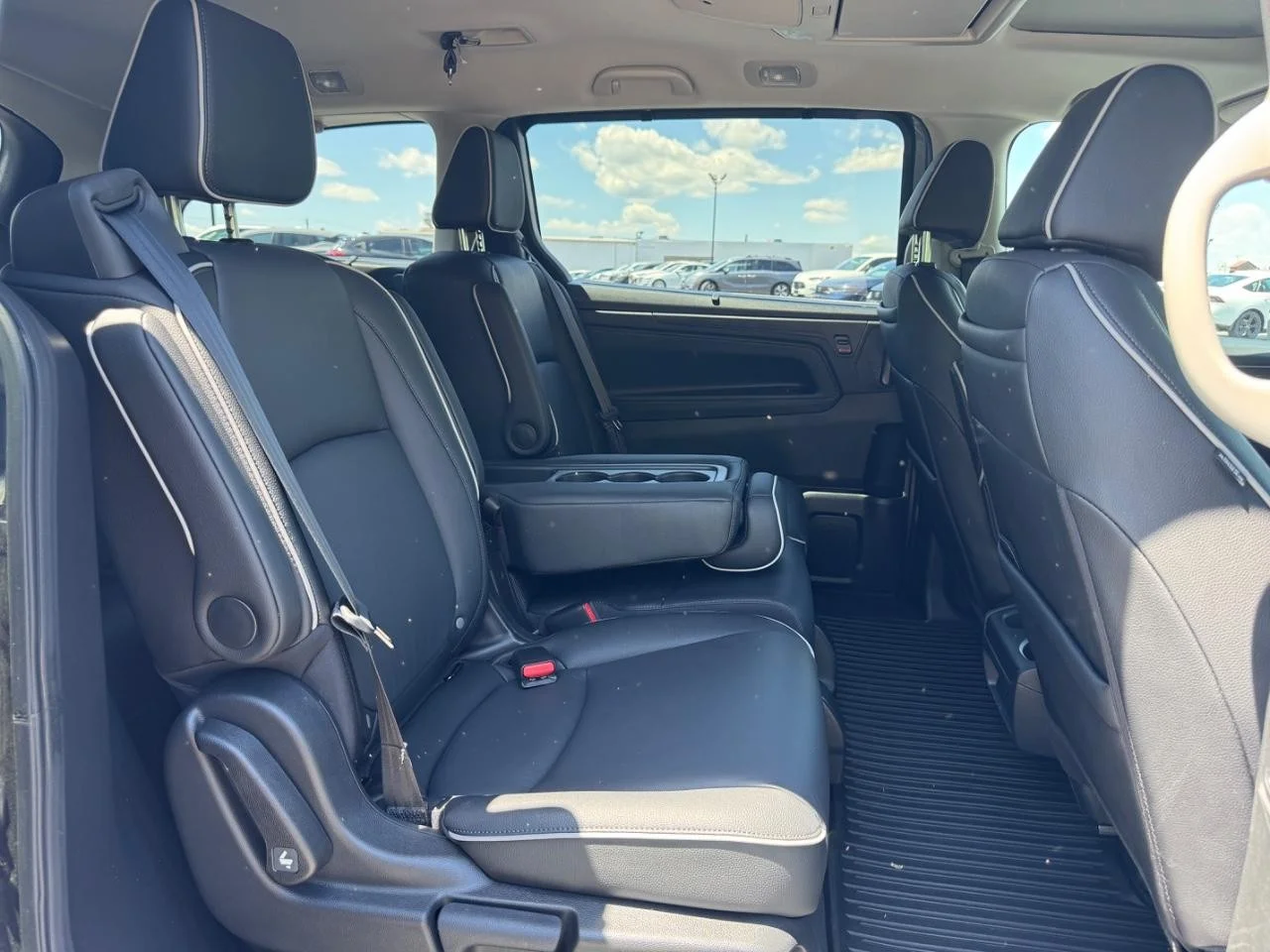 Certified Used 2026 DK. GRAY Honda Touring image 11
