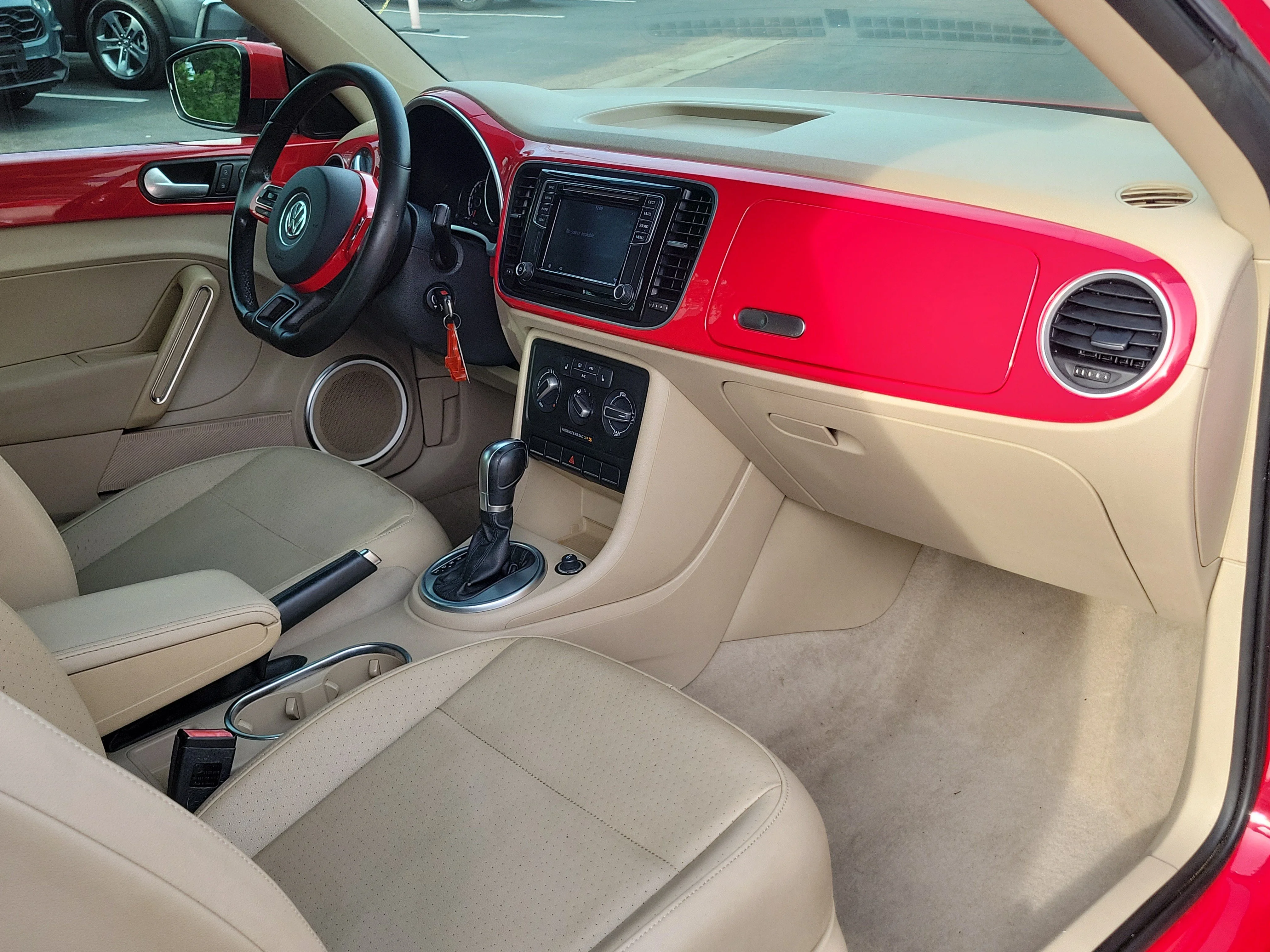 Used 2016 Tornado Red Volkswagen 1.8T SE image 2