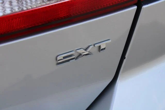 Used 2012 Silver Dodge SXT image 27