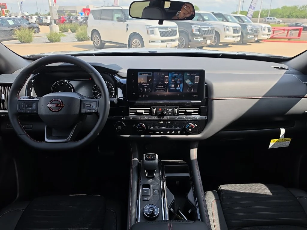 New 2026 Boulder Gray Pearl / Super Black Two-tone Nissan Rock Creek® image 10