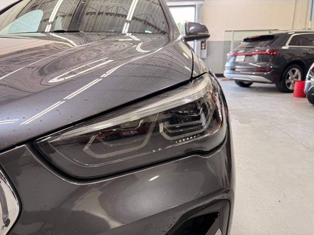 Used 2020 Gray BMW  image 9