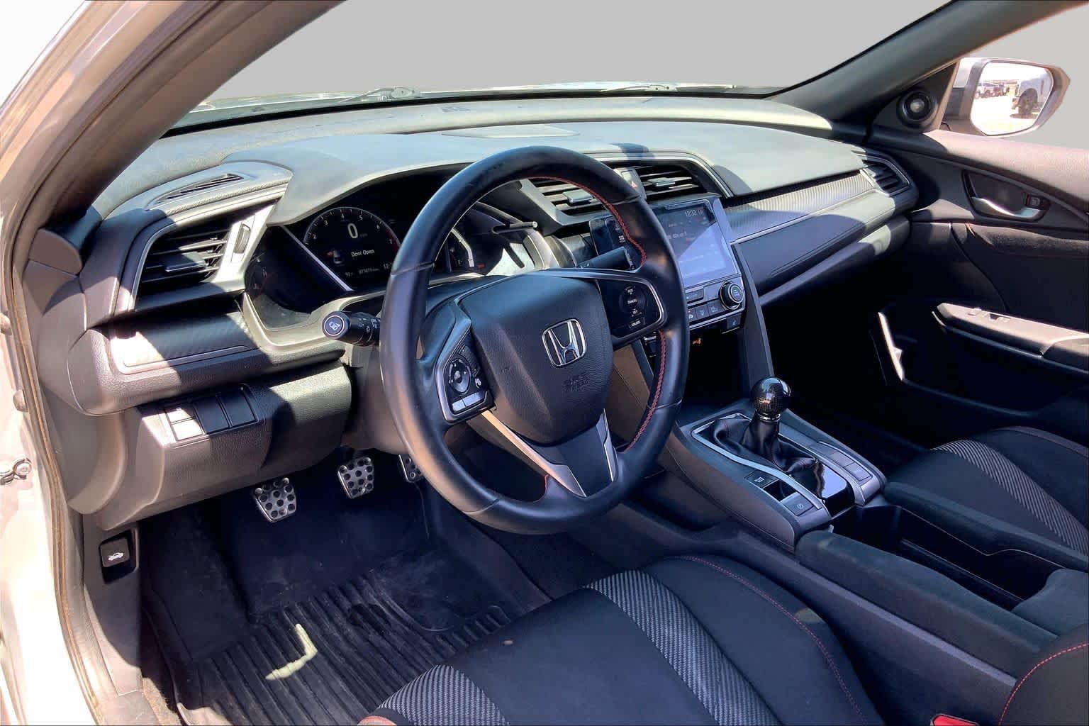 Used 2017 Modern Steel Metallic Honda Si image 18