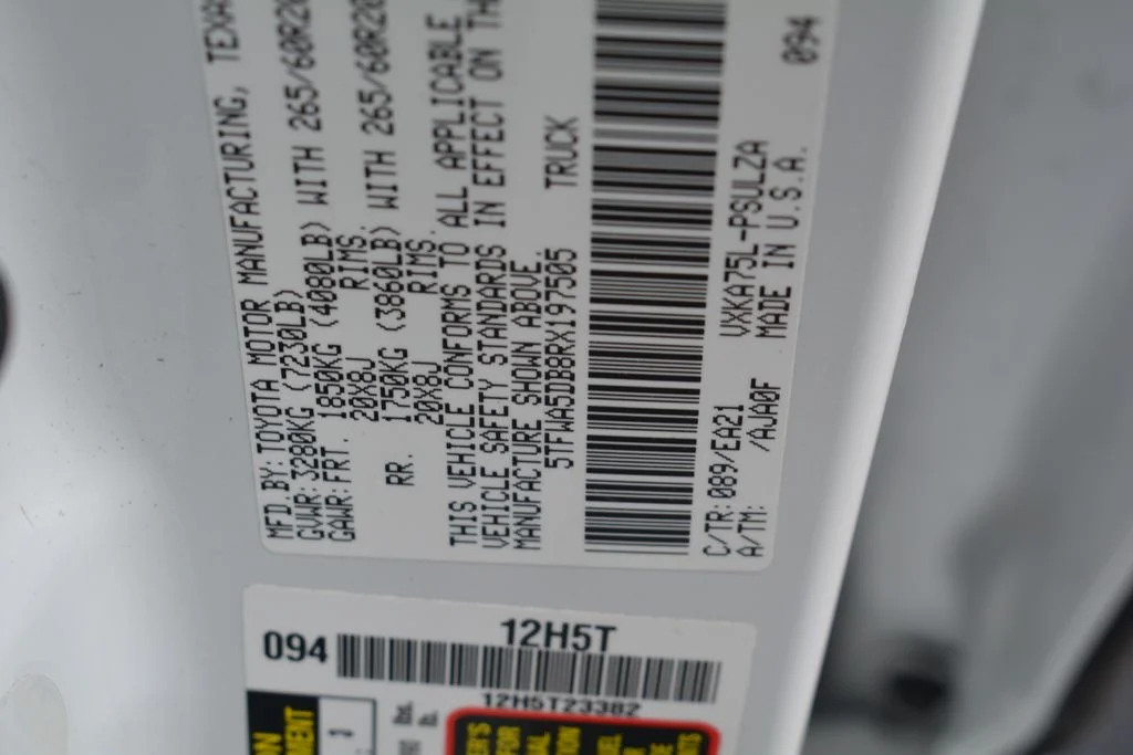 2024 Toyota Tundra Limited - Photo 27