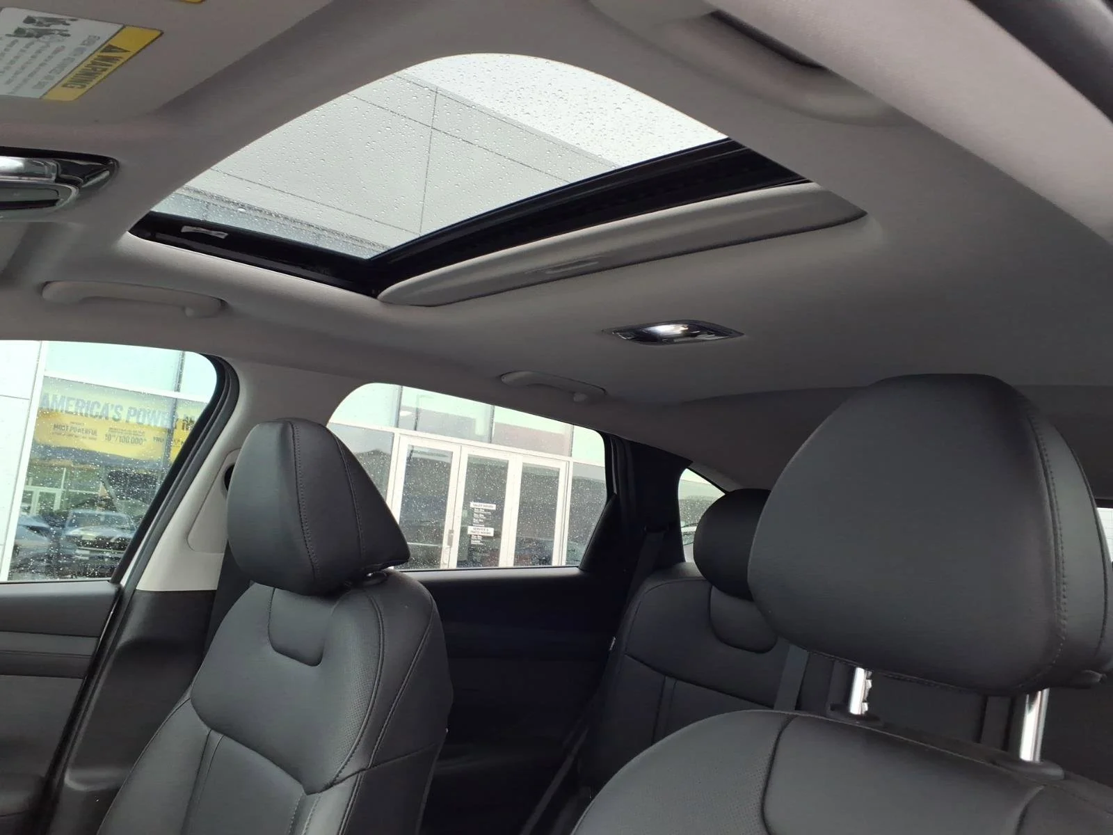 Used 2025 Serenity White Pearl Hyundai SEL Convenience image 27