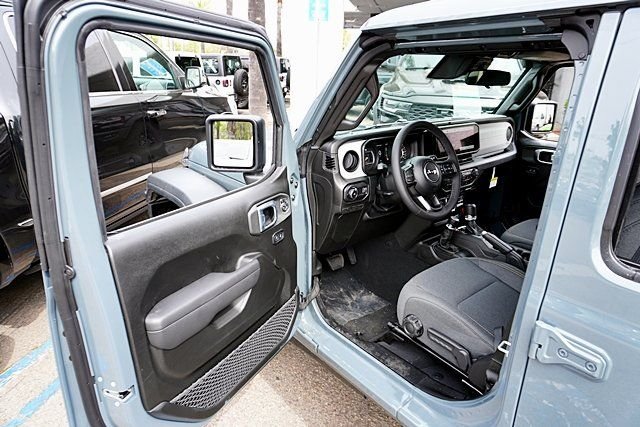 New 2026 Anvil Clear-Coat Exterior Paint Jeep Sport S image 47