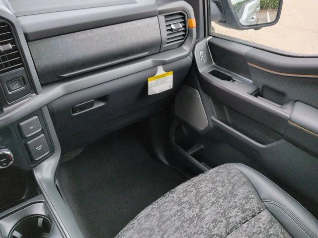 New 2026 White Ford Tremor image 17