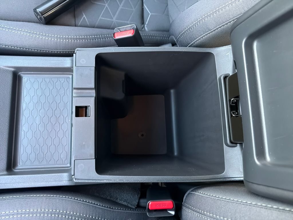 New 2026 Nissan Frontier SV 4D Crew Cab