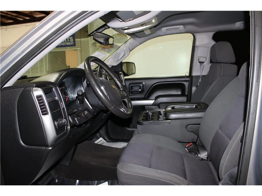 Used 2017 Pepperdust Metallic Chevrolet LT image 10