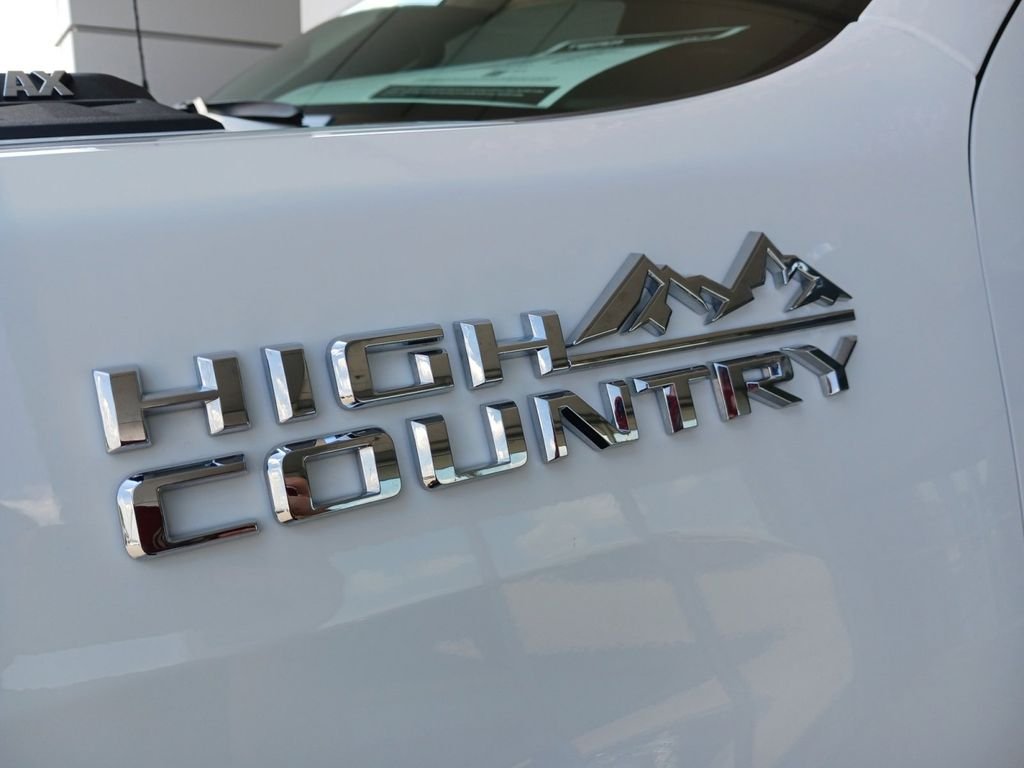 Used 2024 White Chevrolet High Country image 33