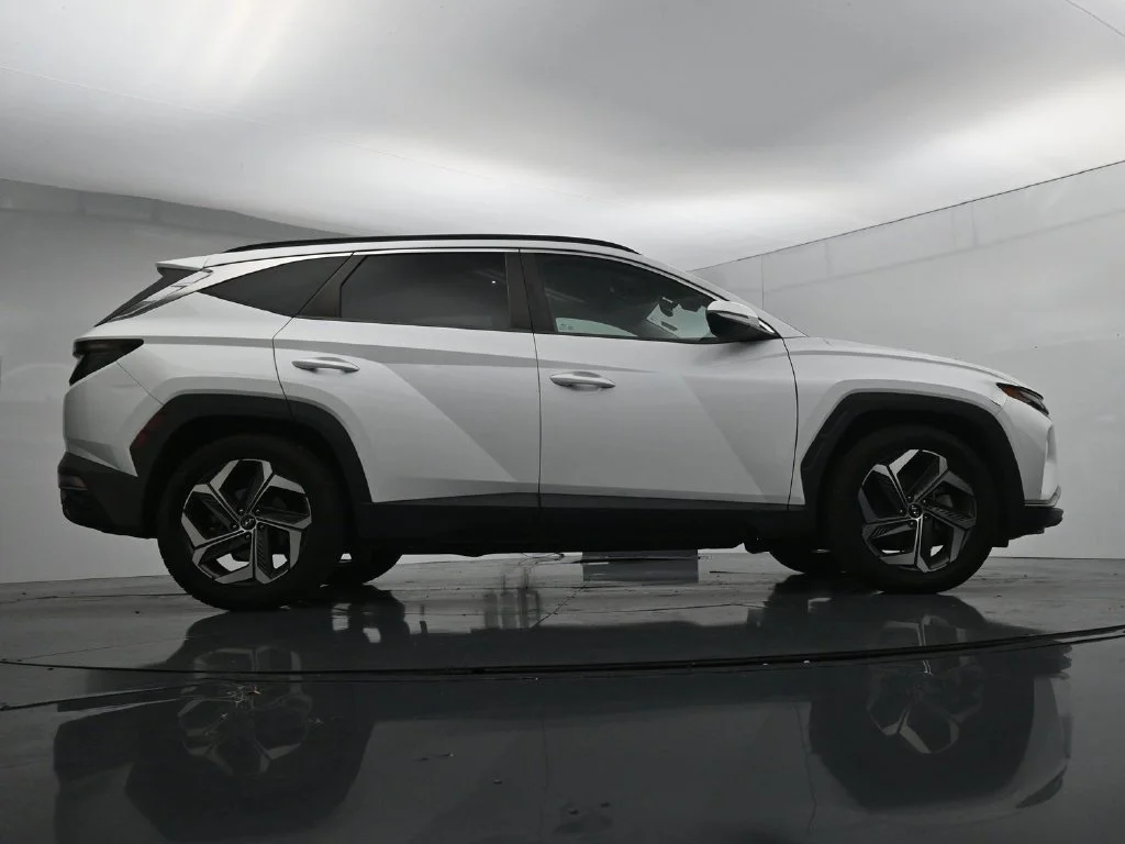 Used 2022 Gray Hyundai SEL image 23