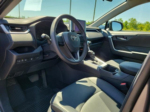 Certified Used 2024 MAGNETIC GRAY MET. Toyota  image 19