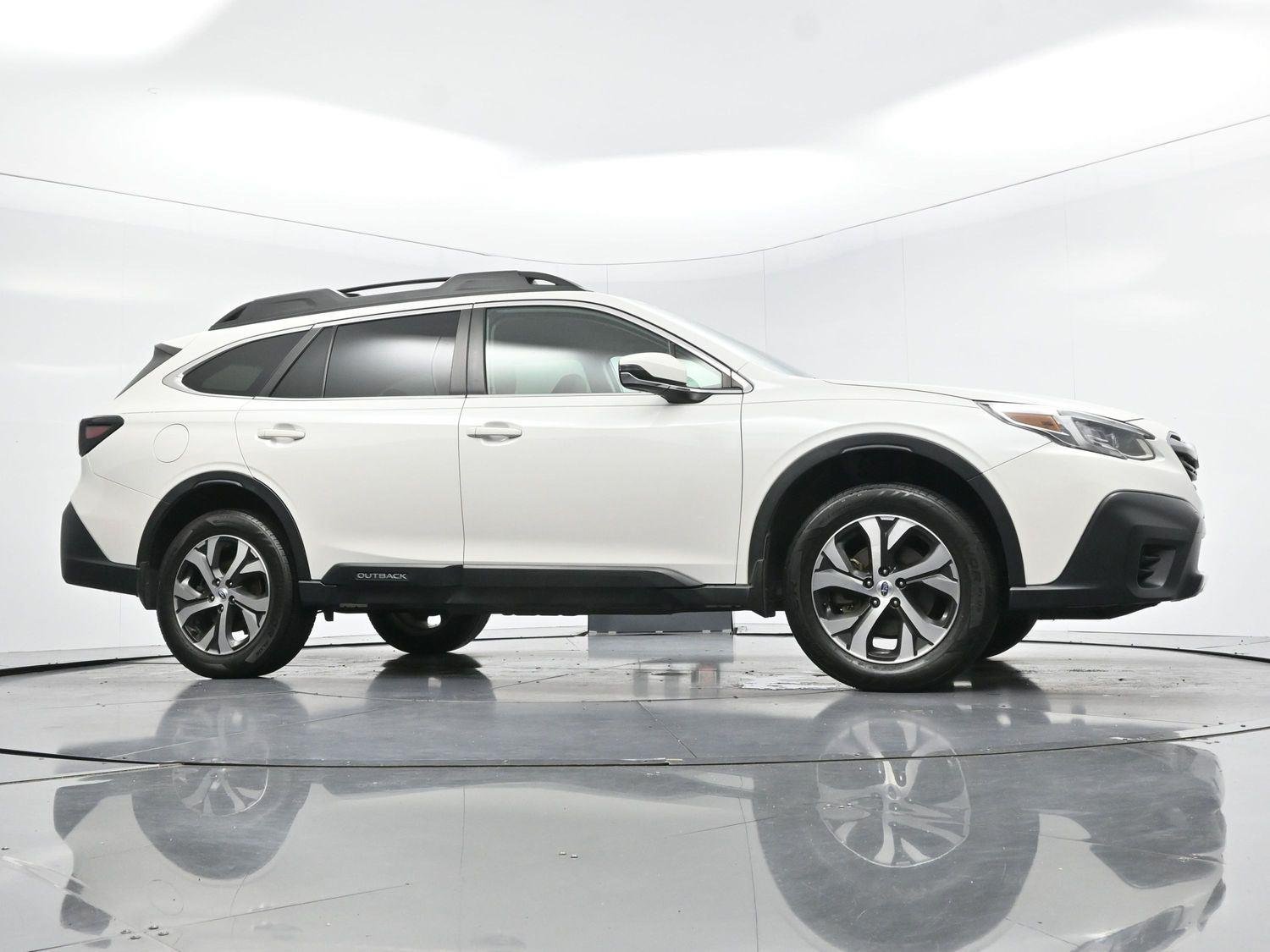 Used 2022 Crystal White Pearl Subaru Limited image 40