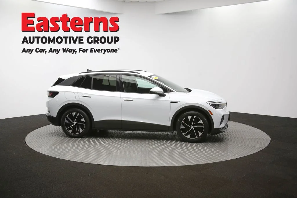Used 2021 White Volkswagen Pro image 47