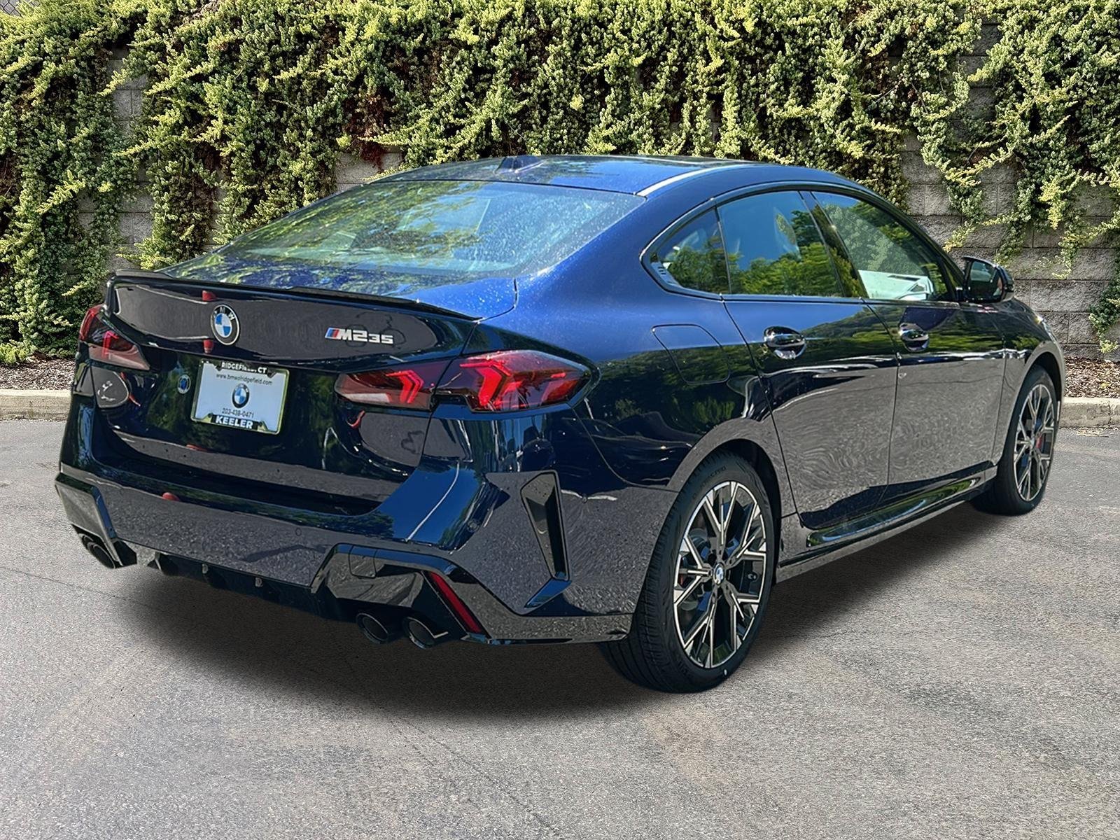 New 2026 Tanzanite Blue II Metallic BMW M235 xDrive image 4
