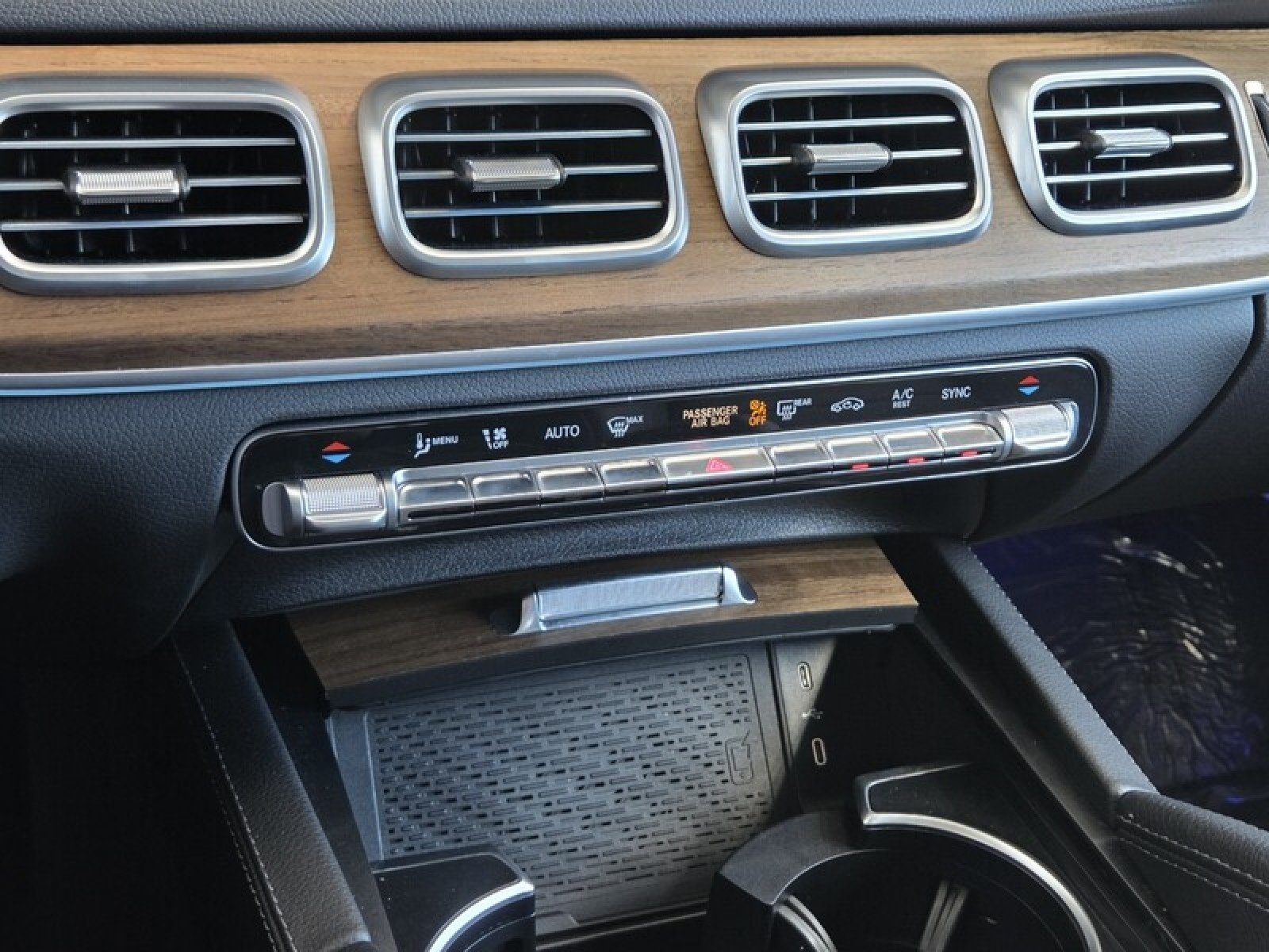 Certified Used 2025 Cirrus Silver Metallic Mercedes-Benz GLE 350 image 32