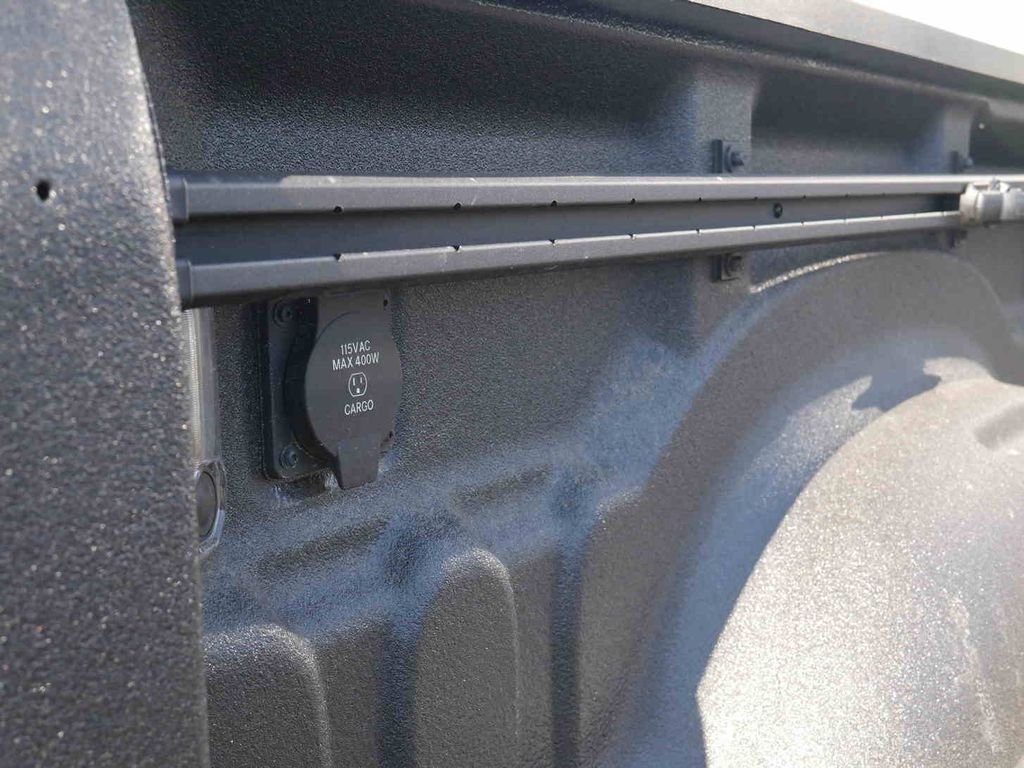 New 2026 Silver Zynith Exterior Paint RAM LARAMIE image 10