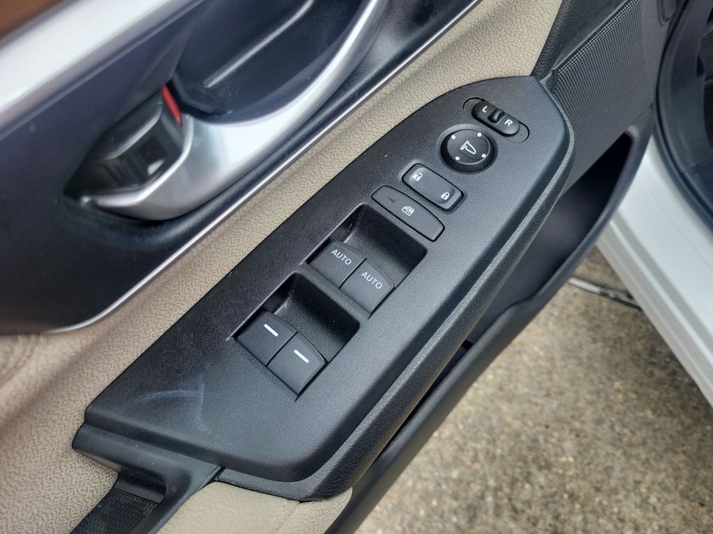 Used 2020  Honda EX image 14