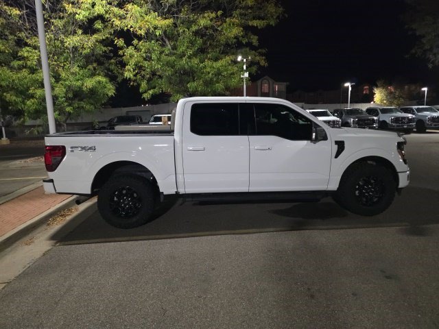 Used 2024 Oxford White Ford XLT image 6