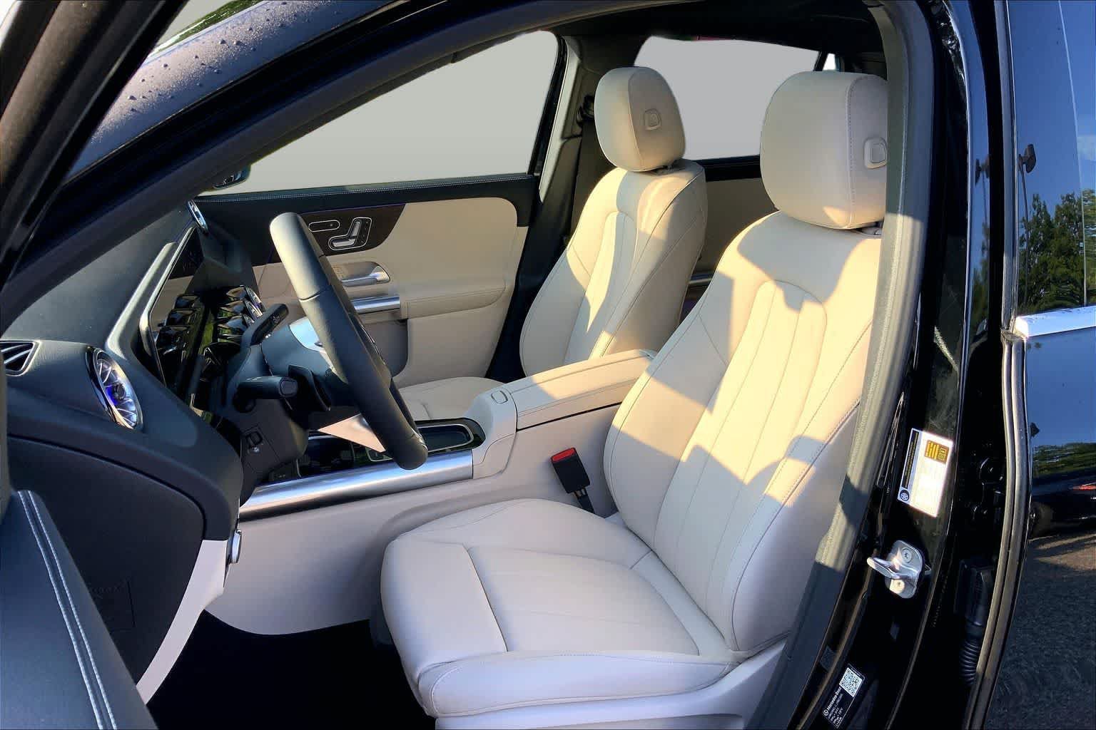 New 2026 Night Black Mercedes-Benz GLA 250 image 12