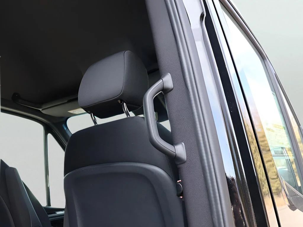 New 2026 Obsidian Black Metallic Mercedes-Benz Cargo 170 WB image 18