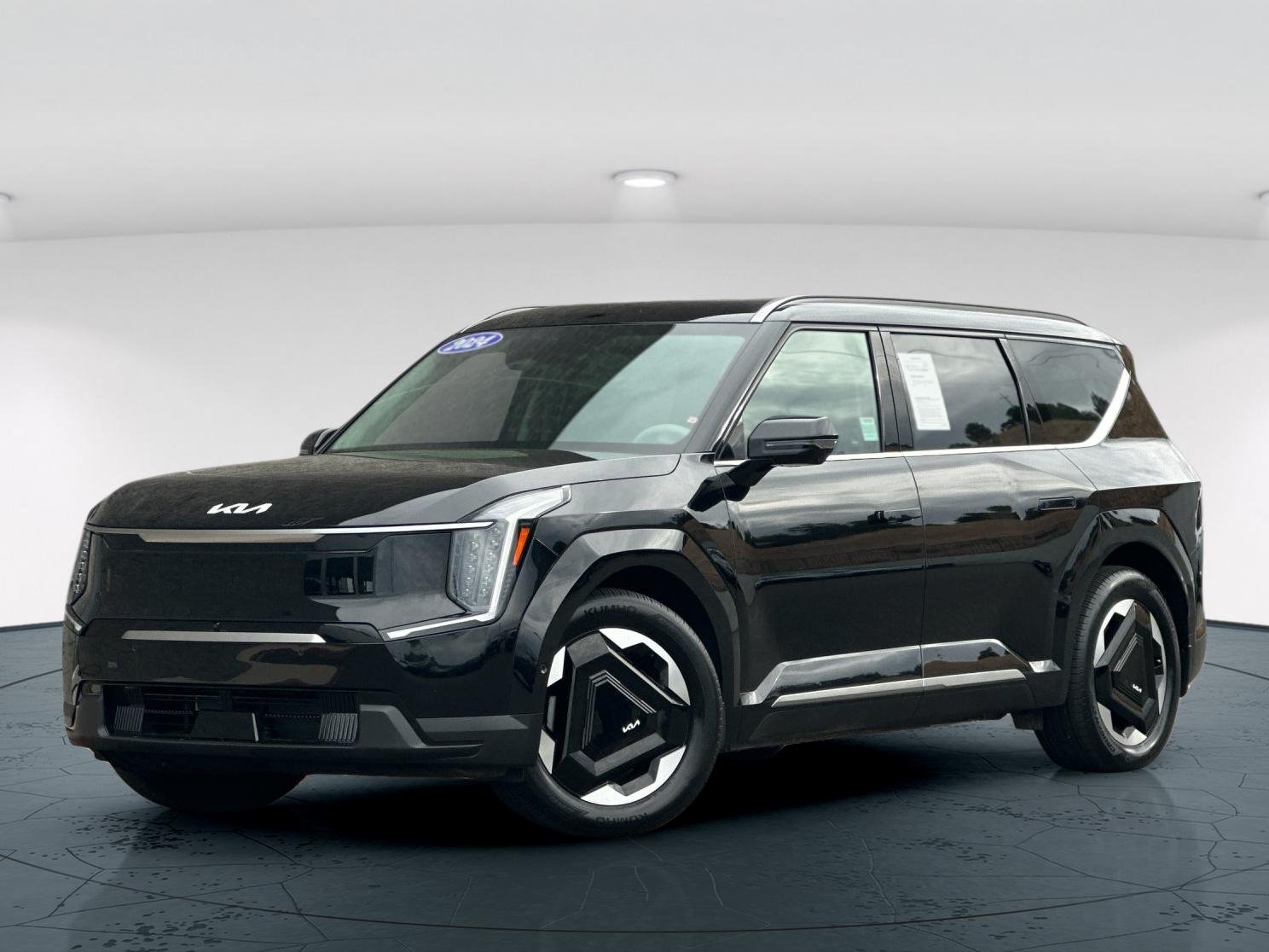 Used 2024 Kia EV9 Land with VIN KNDADFS58R6038350 for sale in Pleasanton, CA