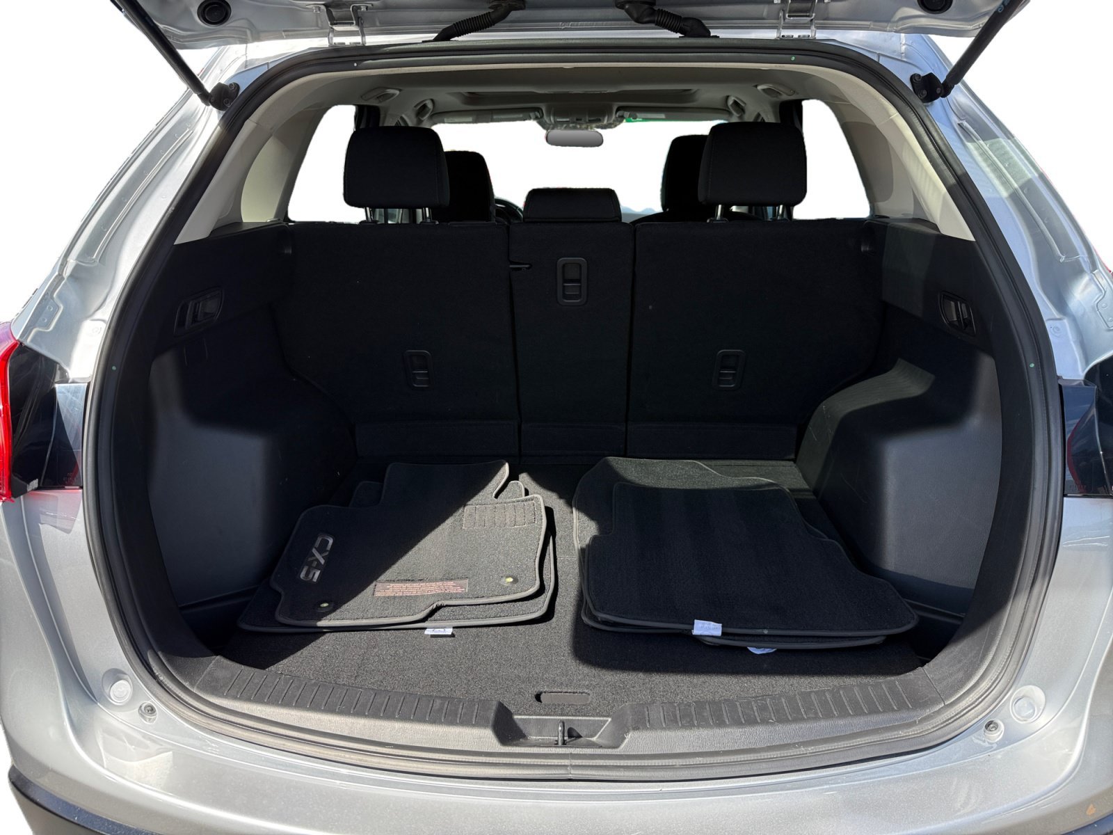 Used 2016 Sonic Silver Metallic Mazda Touring image 17