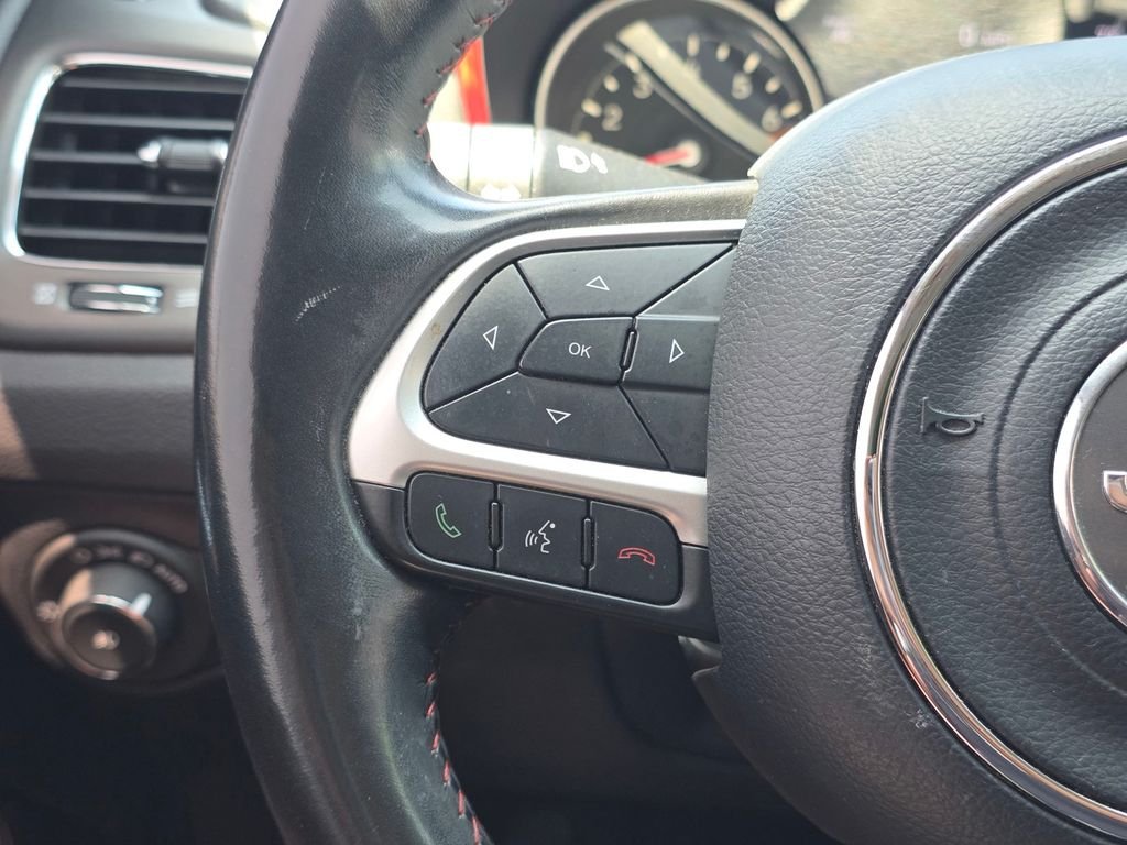 Certified Used 2020 White Jeep Trailhawk image 35