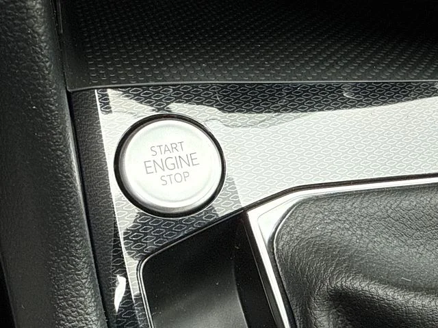 New 2026 Pure White Volkswagen 1.5T S image 40