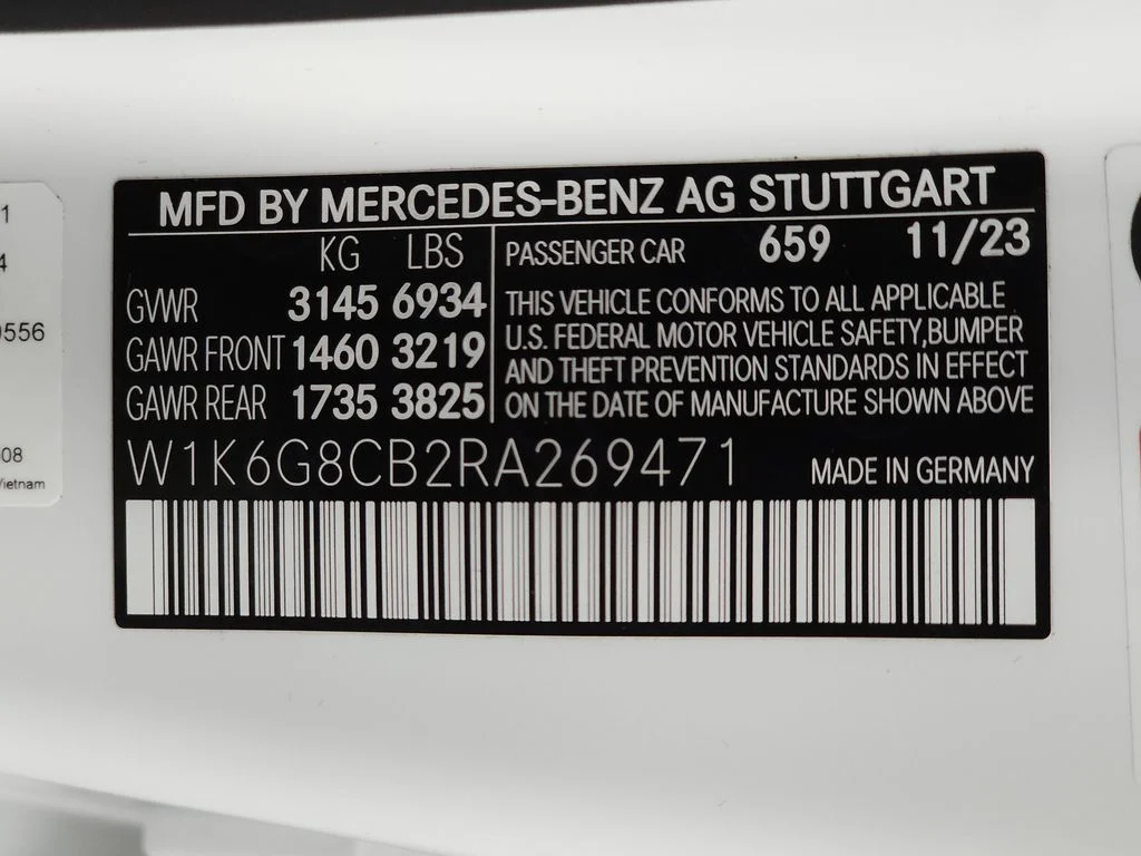 Certified Used 2024 MANUFAKTUR Moonlight White Metallic Mercedes-Benz S 63 E AMG® image 43