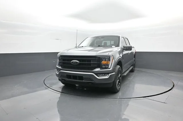 Certified Used 2023 Gray Metallic Ford XLT image 4