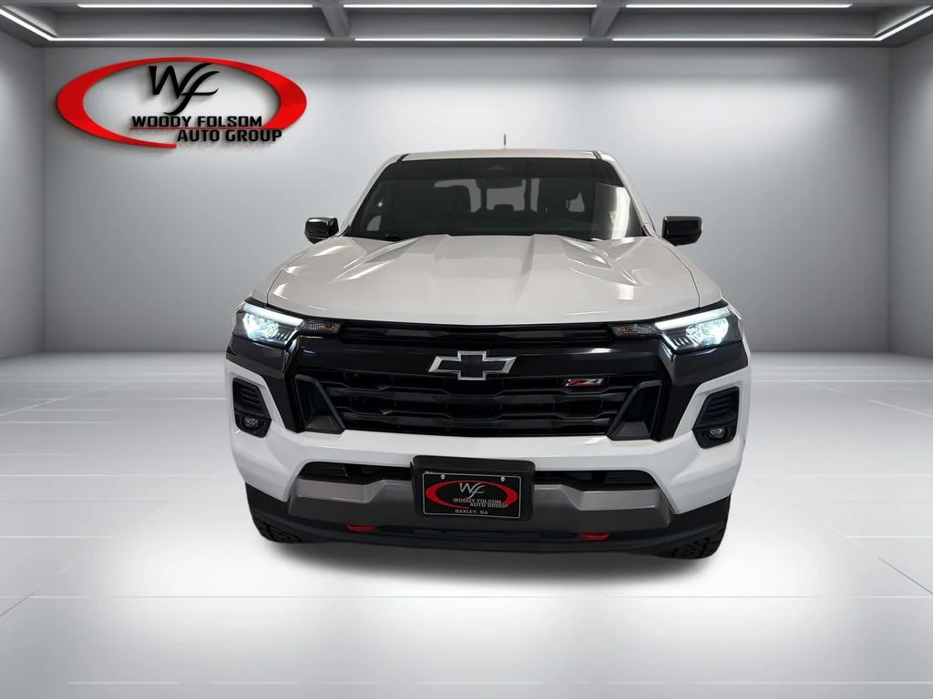 Used 2024 White Chevrolet Z71 image 2
