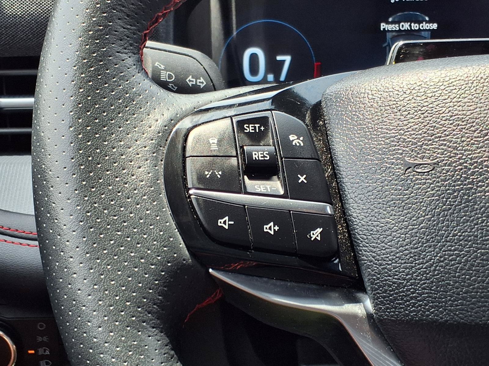Used 2025 Agate Black Metal Ford ST-Line image 21