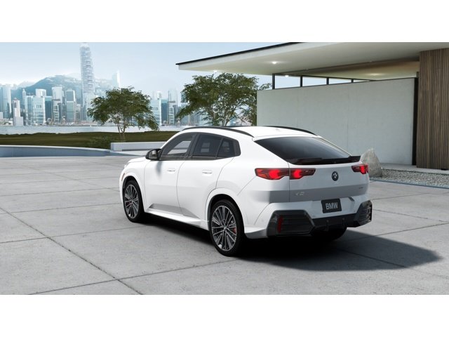 New 2027 Alpine White BMW X2 28i image 2