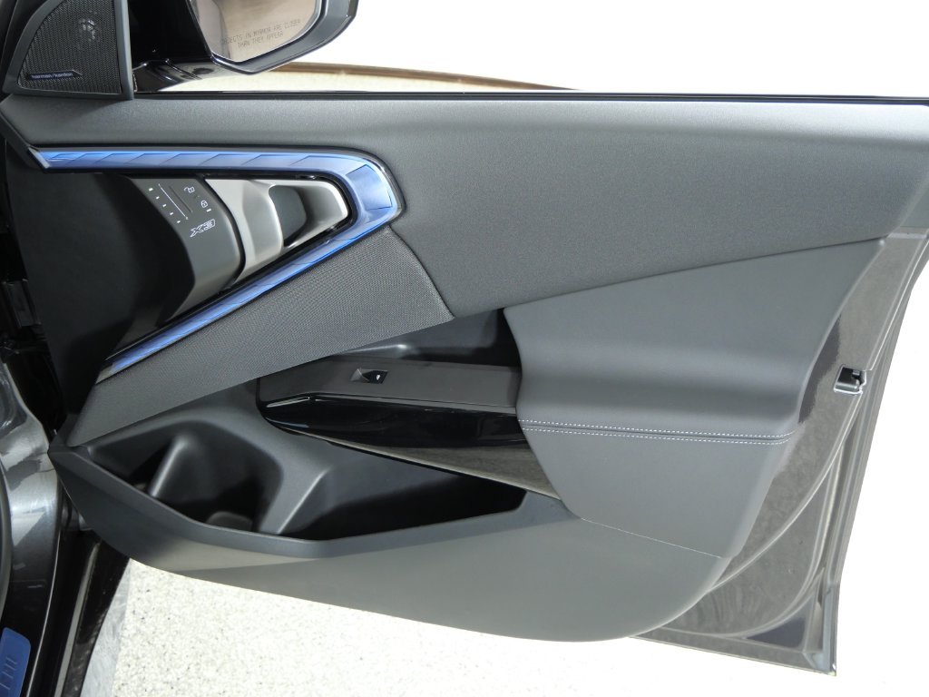 Used 2026 Gray BMW M50 xDrive image 21