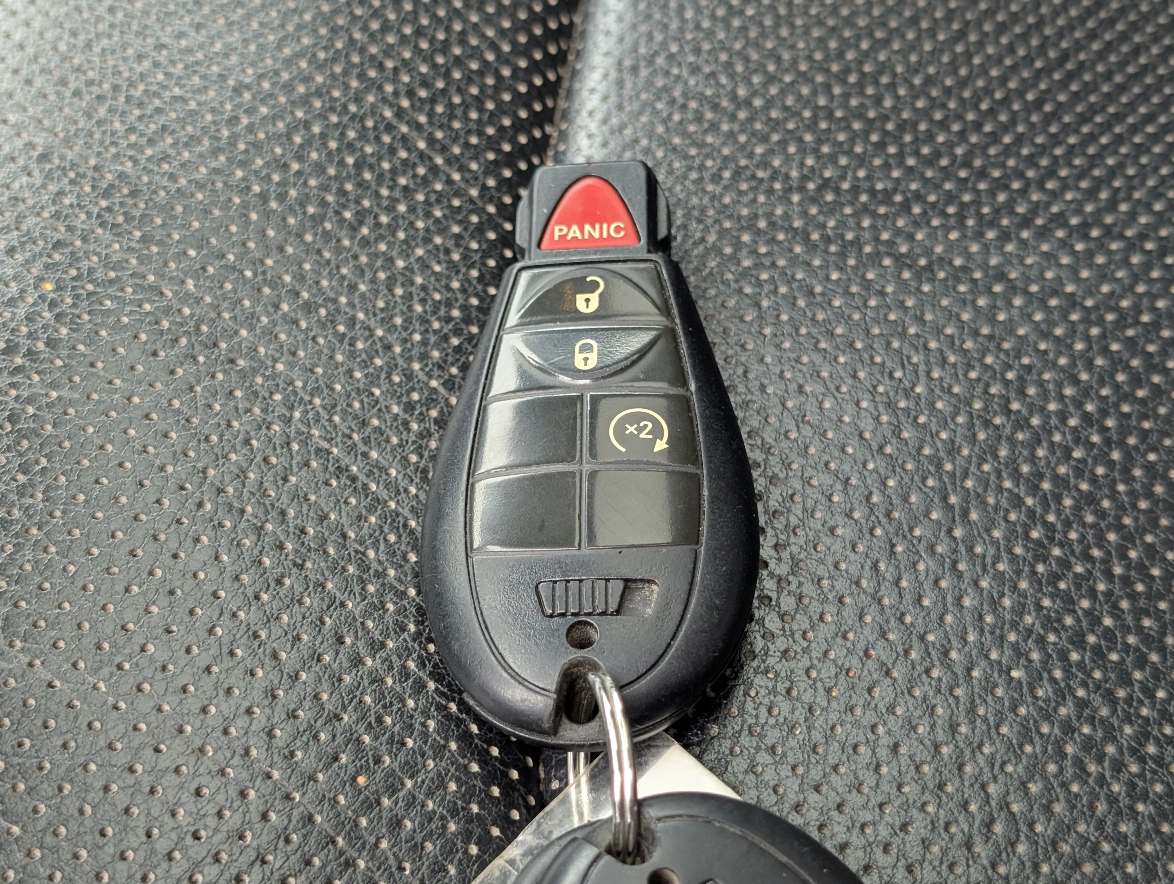 Used 2013 Black Ram Sport image 36