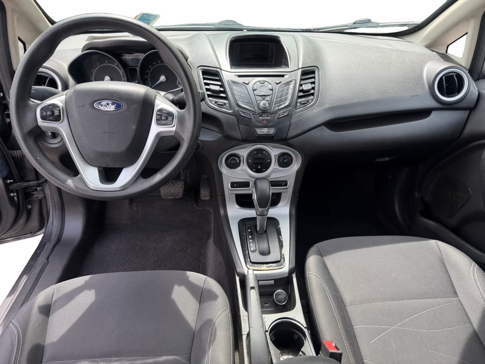 Used 2019 Magnetic Metallic Ford SE image 12